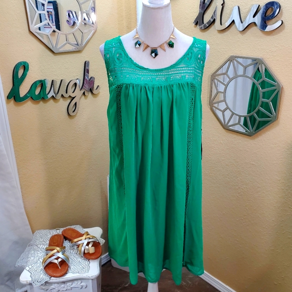 Sequin Hearts Green Dress with Crochet Necklone sz 2x Nwt
